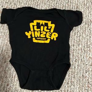 Lil Yinzer T-Shirt Infant Snap bottom Size 6 Months Pennsylvania Humor